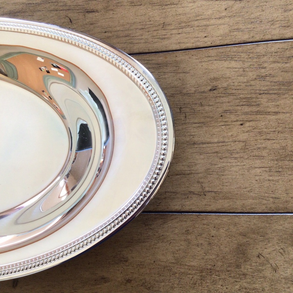 Vintage William A Rogers by Oneida Ltd Silversmiths Roll / Bread Tray - Picture 3 of 8